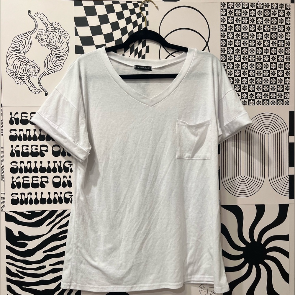 White V-neck Cuffed Short Short Sleeved Top With Pocket Size L MIHOLL Shirt
